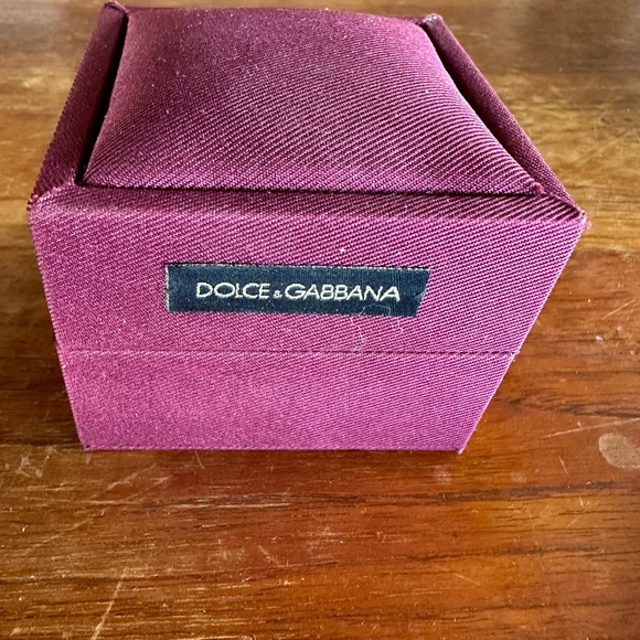 Dolce and Gabbana 18k gold diamond and ruby crown motif with bee cuff links - Picture 5 of 5